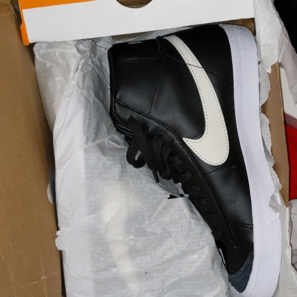 Nike Blazer Mid '77 WOMENS